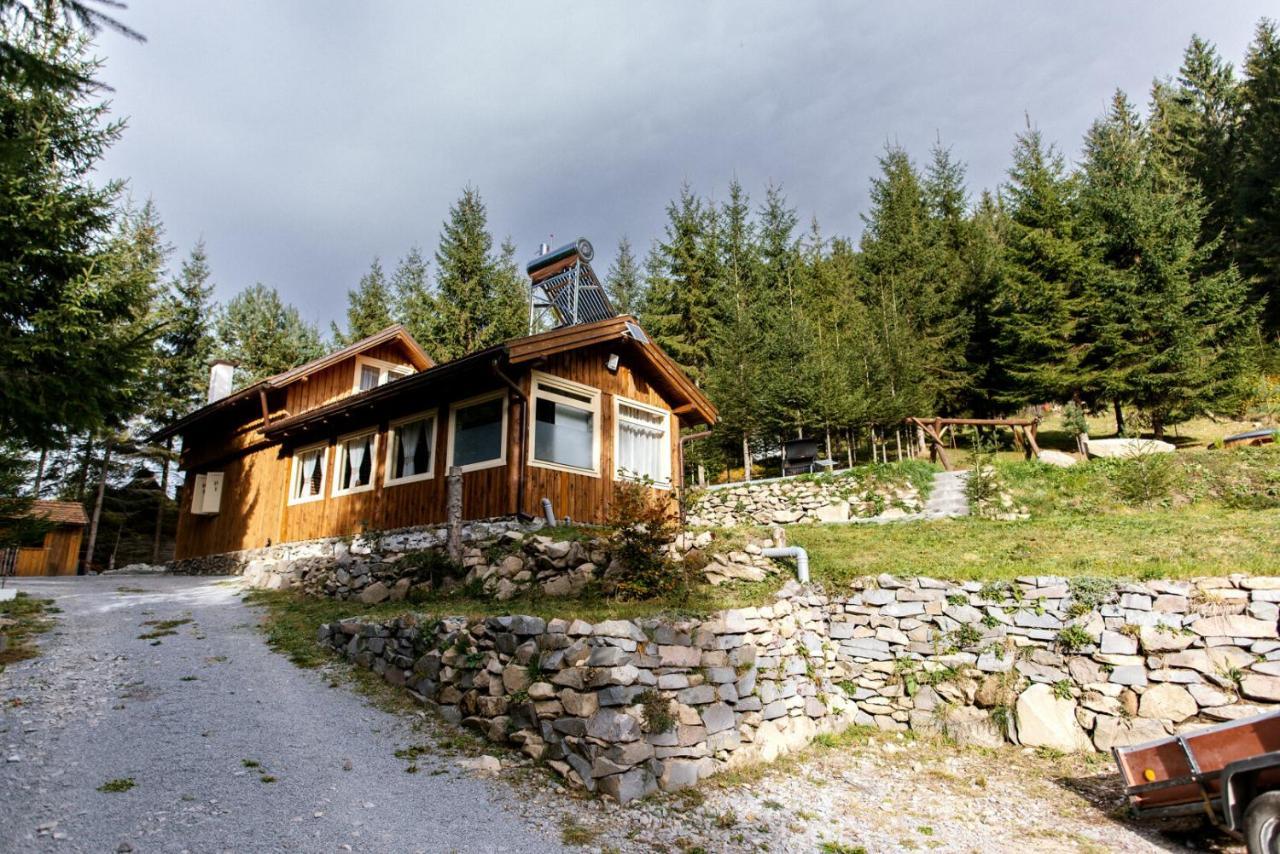 Villa Fantázia Kulcsosház Ciumani Exterior foto
